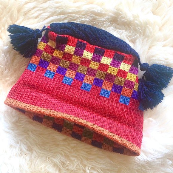 New Tuulevi Design Colorful Wool Scarf & Hat Set - Picture 5 of 9